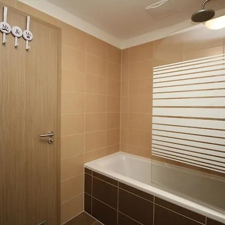 Apartment Modrany Flat For Weekly